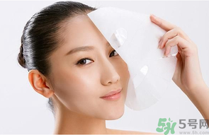 敷面膜臉上刺痛是怎么回事？如何正確敷面膜