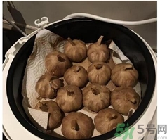 黑蒜可以補(bǔ)身體嗎？怎么自制黑蒜？