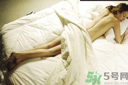 哪些女性不宜裸睡？女人裸睡的七大好處