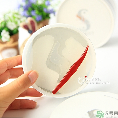 spa蛇毒眼膜使用方法 蛇毒眼膜敷完要洗掉嗎？