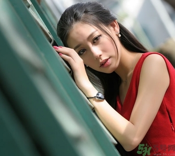 女性頭暈?zāi)垦Ｔ趺椿厥拢颗灶^暈?zāi)垦Ｔ趺崔k？