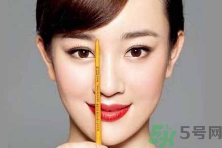 ?眉毛上可以涂生發(fā)液?jiǎn)?？眉毛涂生發(fā)水有副作用嗎？