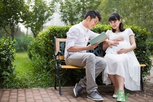 科學(xué)的胎教方法有哪些？怎么胎教培養(yǎng)聰明寶寶？