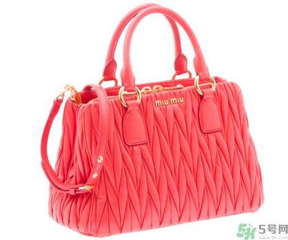 miumiu是哪個國家的牌子？miumiu是prada旗下的嗎？