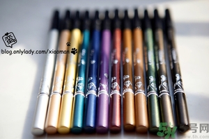solone眼線筆怎么削？怎么推出來(lái)？