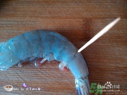 活蝦怎么處理干凈蝦線？活蝦怎么去蝦線？