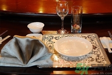 開水燙餐具能消毒嗎？高溫能消毒餐具嗎？