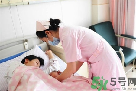 秋天怎么坐月子？秋天坐月子需要注意什么？
