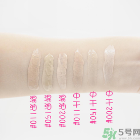 revlon露華濃粉底液怎么樣？露華濃粉底液色號選擇與試色