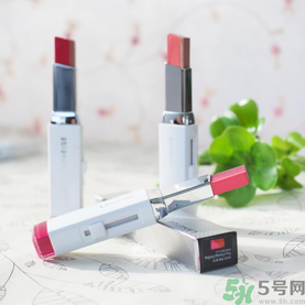 蘭芝雙色口紅哪個(gè)顏色好看？蘭芝雙色口紅怎么涂？
