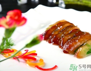 海參可以和牛奶一起吃嗎？吃完海參可以喝牛奶嗎？