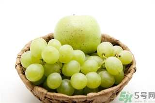 葡萄和蘋(píng)果可以一起吃嗎？葡萄和蘋(píng)果可以一起榨汁嗎？
