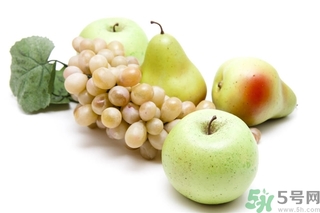 葡萄和蘋(píng)果可以一起吃嗎？葡萄和蘋(píng)果可以一起榨汁嗎？
