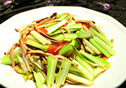 韭黃是蒜黃嗎？韭黃和蒜黃的區(qū)別？