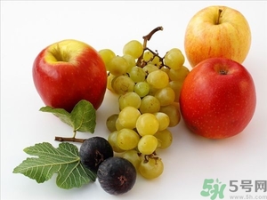 葡萄和蘋(píng)果可以一起吃嗎？葡萄和蘋(píng)果可以一起榨汁嗎？