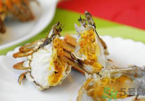 大閘蟹蒸多長時間？沒熟的大閘蟹可以吃嗎？