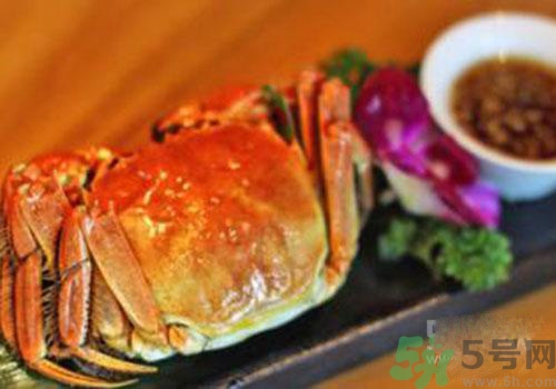 大閘蟹蒸多長時間？沒熟的大閘蟹可以吃嗎？