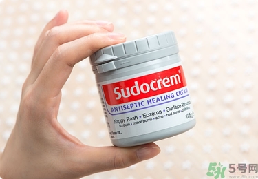Sudocrem屁屁霜怎么用？sudocrem屁屁霜初生寶寶能用嗎？