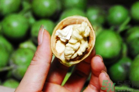 新鮮核桃上火嗎？吃新鮮核桃會(huì)上火嗎？