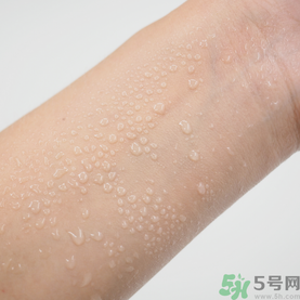 露娜luna氣墊粉底好不好用？luna氣墊bb好用嗎？