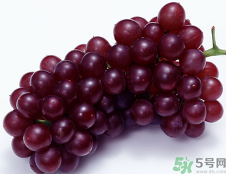 鮮棗和葡萄能一起吃嗎？鮮棗和葡萄一起吃會(huì)怎么樣？