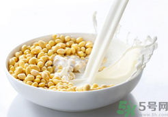 豆?jié){粉有營養(yǎng)嗎？豆?jié){粉結(jié)塊還能喝嗎？
