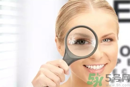 眼睛視力模糊是怎么回事？眼睛視力模糊是怎么辦？