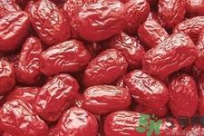冬棗和紅棗的營(yíng)養(yǎng)價(jià)值哪個(gè)高？冬棗和紅棗哪個(gè)熱量高？