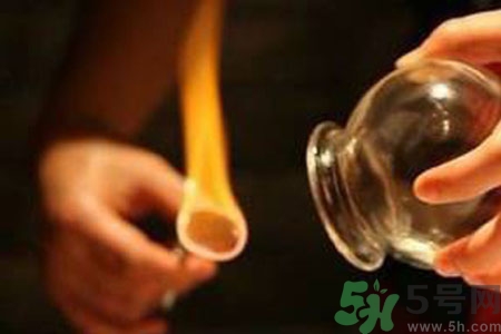 老人能在家拔火罐嗎？老年人拔火罐需要注意什么？
