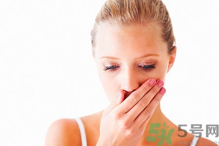 嘴里長(zhǎng)泡怎么回事？嘴里面長(zhǎng)泡怎么辦？