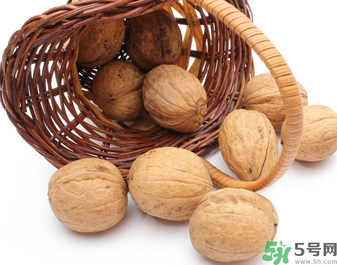 核桃一天吃幾個(gè)合適？核桃一天吃幾個(gè)最好？