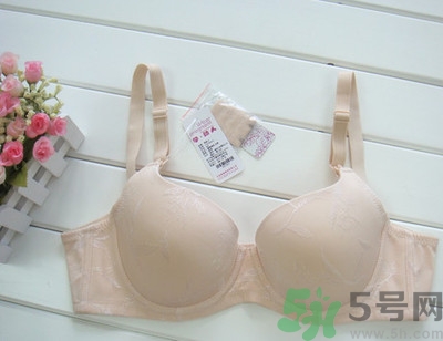 哺乳文胸帶鋼圈的好還是不帶好？哺乳內衣怎么洗