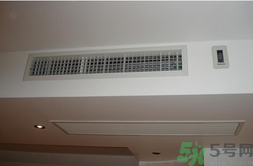 秋天空調(diào)開什么溫度最好？秋天空調(diào)開多少度合適？