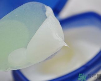 孕婦可以用凡士林嗎？孕婦可以用凡士林潤(rùn)膚露嗎？