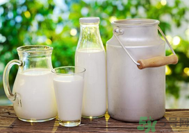 吃完柿子可以喝牛奶嗎？吃完柿子多久可以喝牛奶？