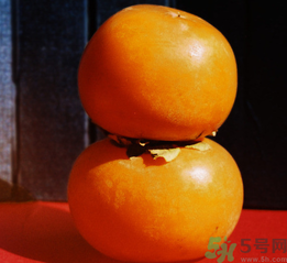 女人吃柿子有什么好處？女人吃柿子好嗎？