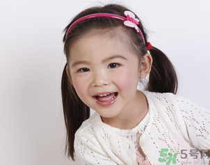 小孩能吃柿子嗎？小孩吃柿子好不好？