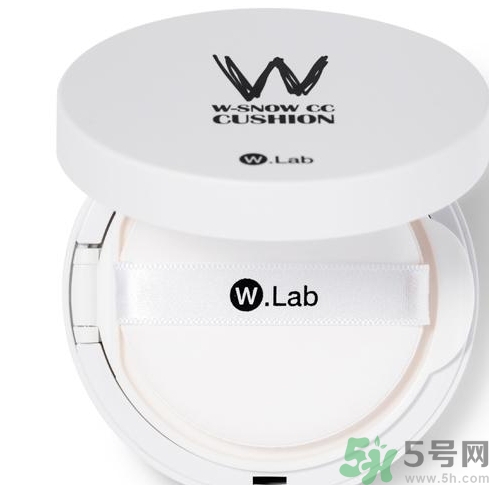 w.lab雪花氣墊黑色款怎么樣？w.lab雪花氣墊黑色和白色區(qū)別？