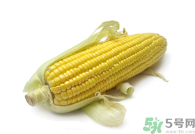 玉米沒(méi)煮熟能吃嗎？沒(méi)煮熟的玉米能吃嗎？