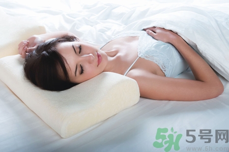 懷孕初期應(yīng)注意什么？懷孕初期吃什么好？