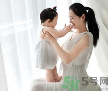吸乳器怎么用？吸乳器手動好還是電動好？
