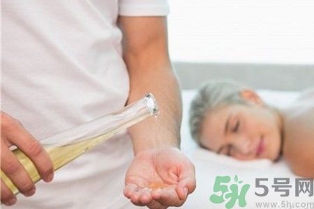 甘油會堵塞毛孔嗎？甘油堵塞毛孔怎么辦？