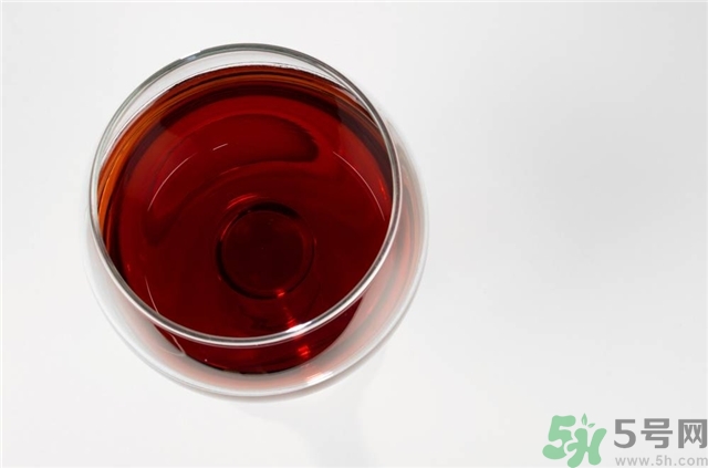 葡萄酒不能和什么一起吃？葡萄酒和什么食物相克？