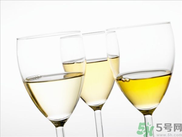 葡萄酒不能和什么一起吃？葡萄酒和什么食物相克？