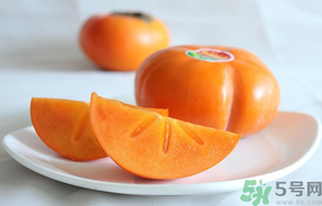 脆柿子可以直接吃嗎？柿子可以直接吃嗎？