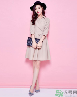 十月份可以穿裙子嗎？十月份穿什么衣服合適？