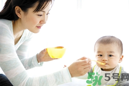 寶寶不吃藥可以加在奶里面嗎？寶寶不吃藥怎么喂比較好？