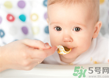 怎么判斷寶寶積食？寶寶積食吃什么食物好？