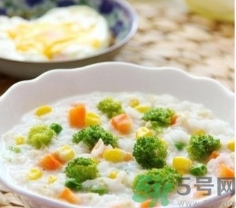 孕婦早餐吃什么好？孕婦早餐幾點(diǎn)吃最好？