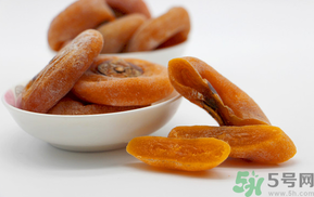柿餅不能和什么一起吃？柿餅不能和什么同食？